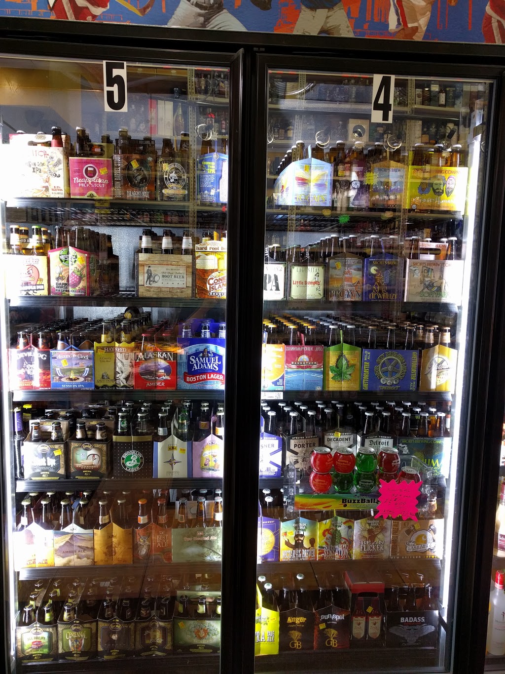 Krispy Krunchy Chicken | restaurant | 579 Monroe St, Detroit, MI 48226, USA | 3139746749 OR +1 313-974-6749