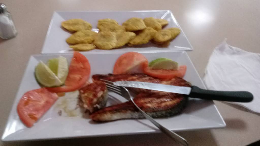 Randall | restaurant | 1328 Randall Ave, Bronx, NY 10474, USA | 7183280343 OR +1 718-328-0343