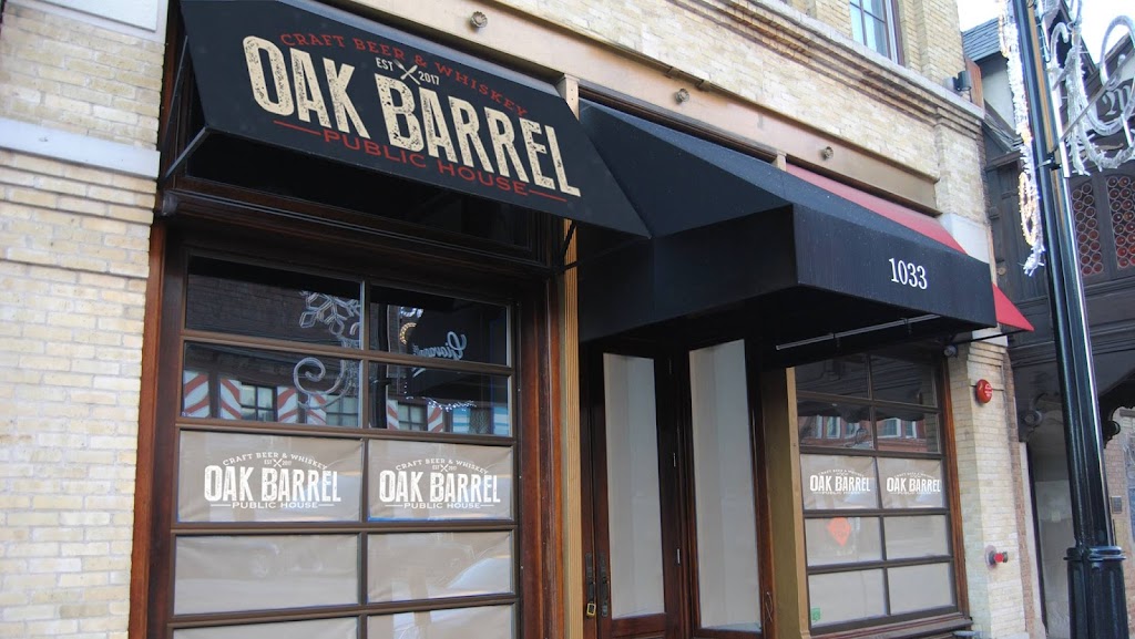 Oak Barrel Public House | restaurant | 1033 N Old World 3rd St, Milwaukee, WI 53203, USA | 4148978320 OR +1 414-897-8320