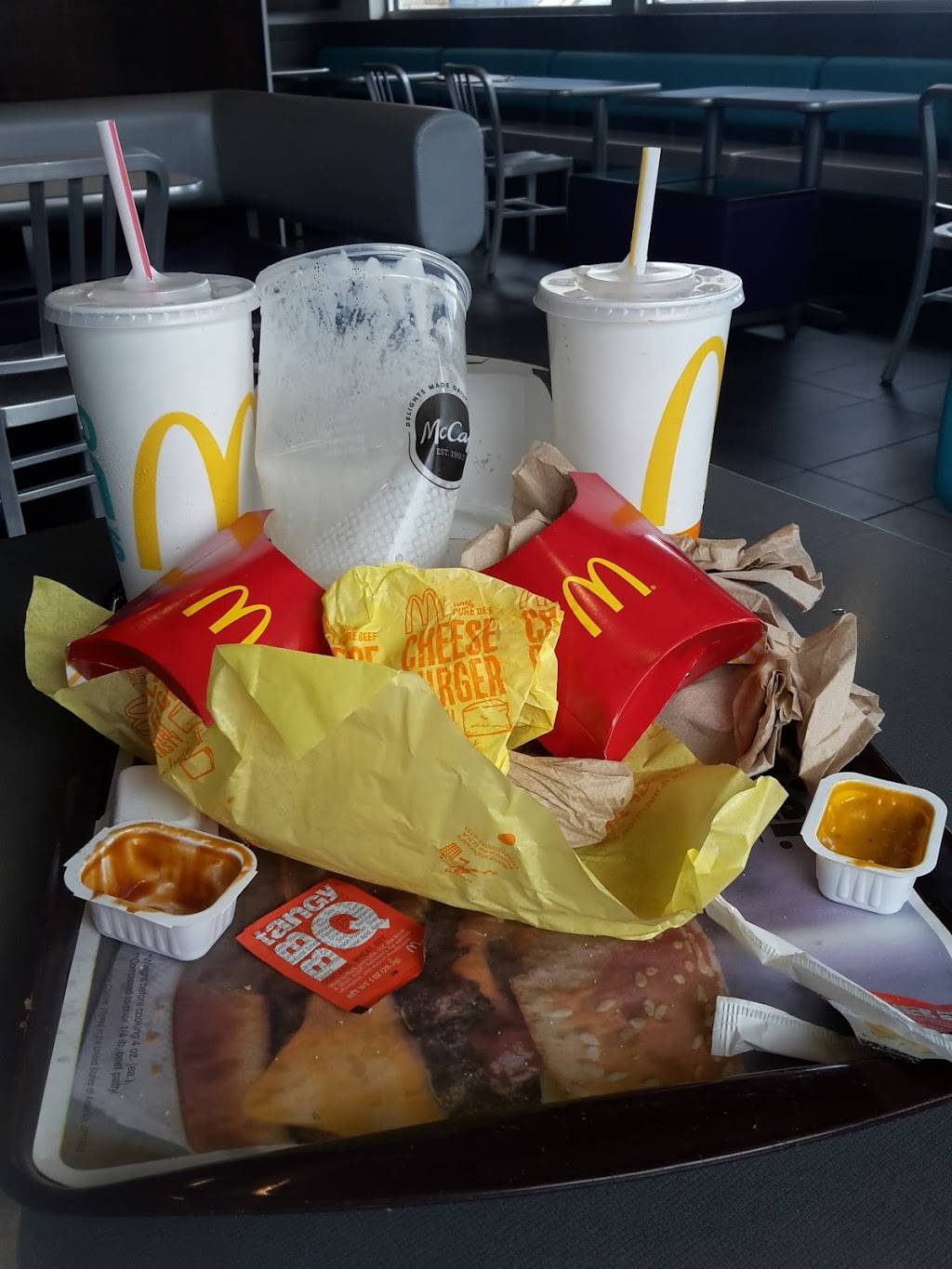 McDonalds | cafe | 603 E Main St, Endicott, NY 13760, USA | 6077483625 OR +1 607-748-3625