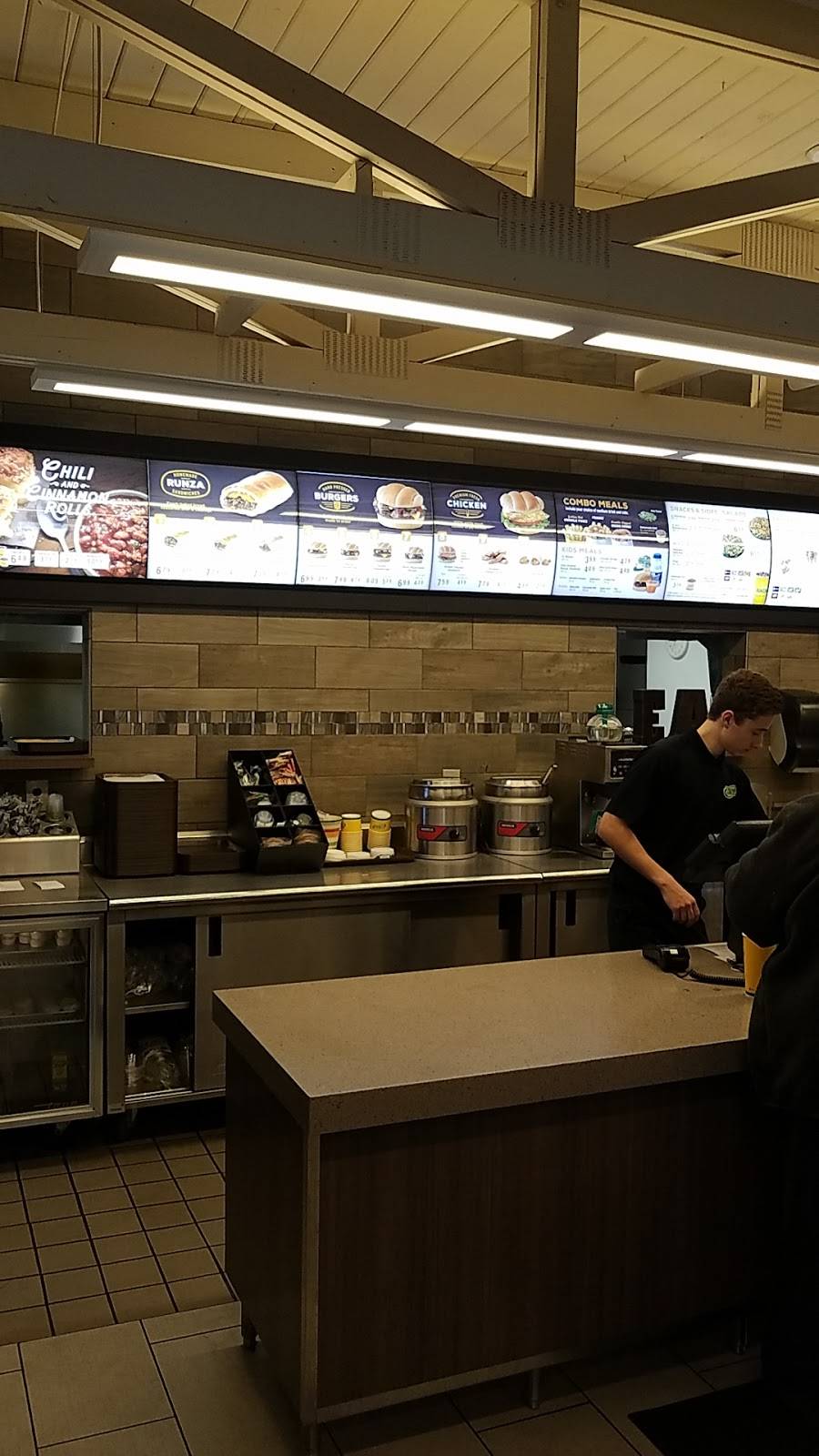 Runza Restaurant | restaurant | 13425 Q St, Omaha, NE 68137, USA | 4028950803 OR +1 402-895-0803