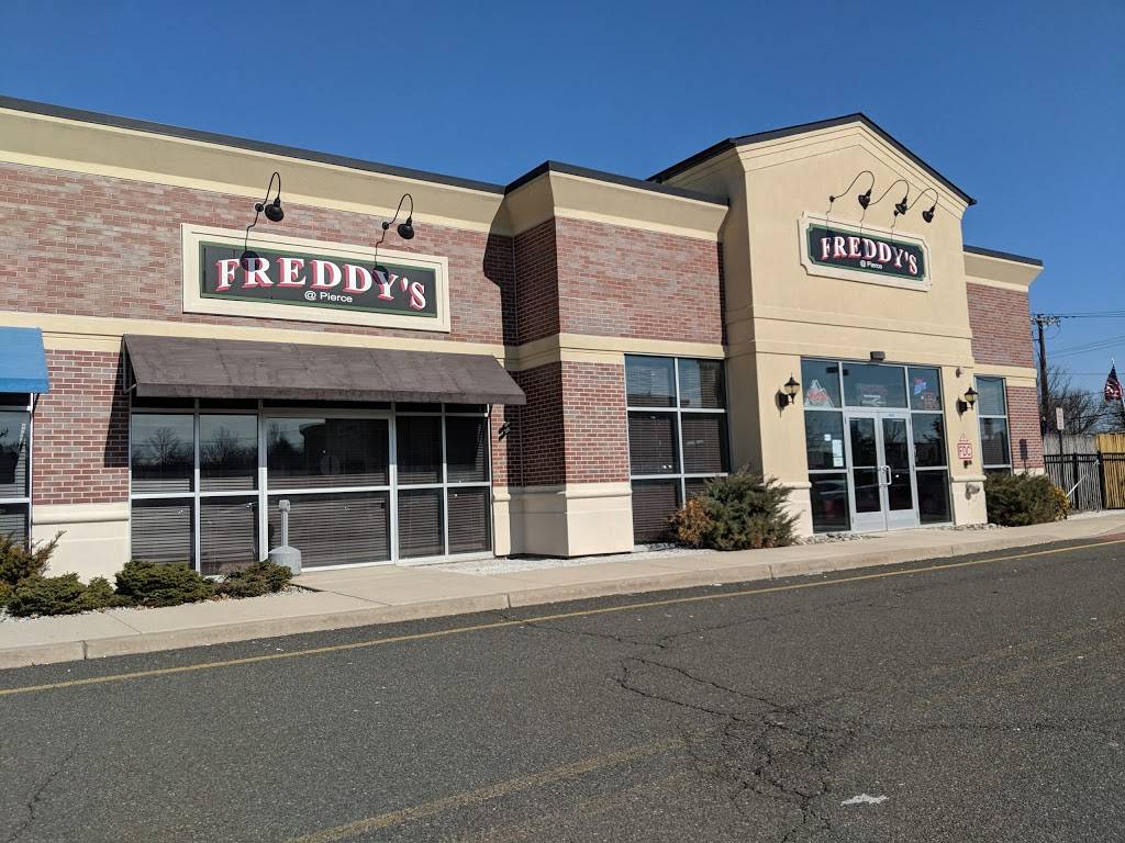 Freddys at Pierce | restaurant | 149 Pierce St, Somerset, NJ 08873, USA | 7323563334 OR +1 732-356-3334