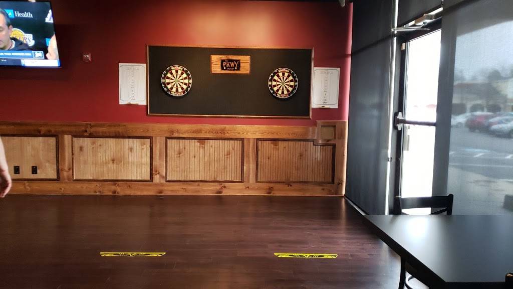 The Parkway Tavern | restaurant | 982 High House Rd, Cary, NC 27513, USA | 9192340018 OR +1 919-234-0018