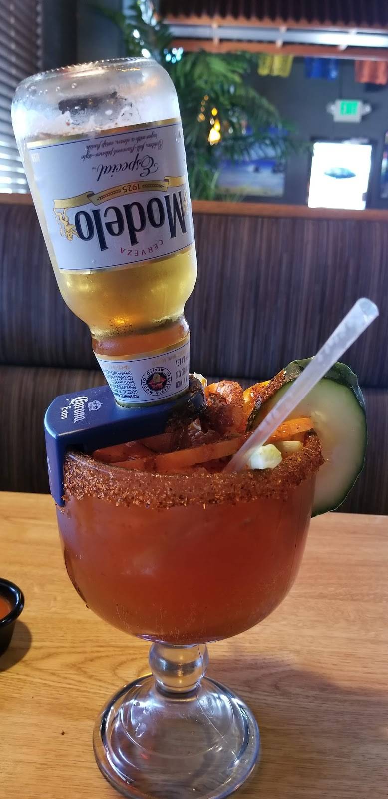 Taqueria Y Mariscos Chapala | restaurant | 303 1st St, Gilroy, CA 95020, USA | 4088428925 OR +1 408-842-8925