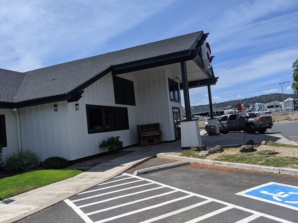 The Cross-Eyed Cricket Watering Hole | restaurant | 20565 NE Brinson Blvd, Bend, OR 97701, USA | 5413824270 OR +1 541-382-4270