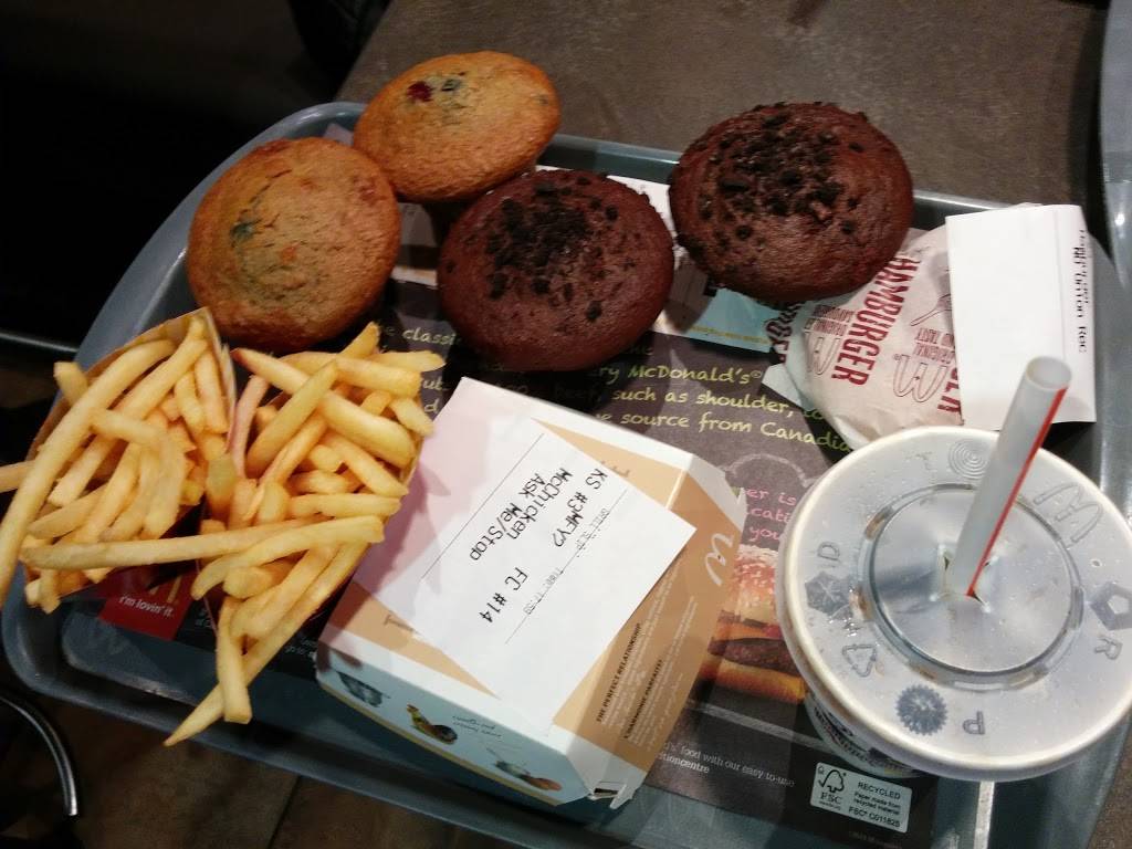 McDonalds | cafe | 666 Fairway Rd S, Kitchener, ON N2C 1X3, Canada | 5198940720 OR +1 519-894-0720