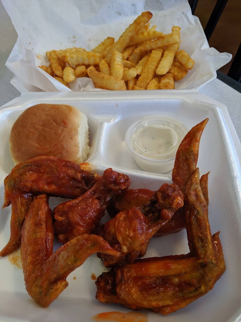 Supreme Hot Wings | restaurant | 8936 Airways Blvd, Southaven, MS 38671, USA | 6623937776 OR +1 662-393-7776