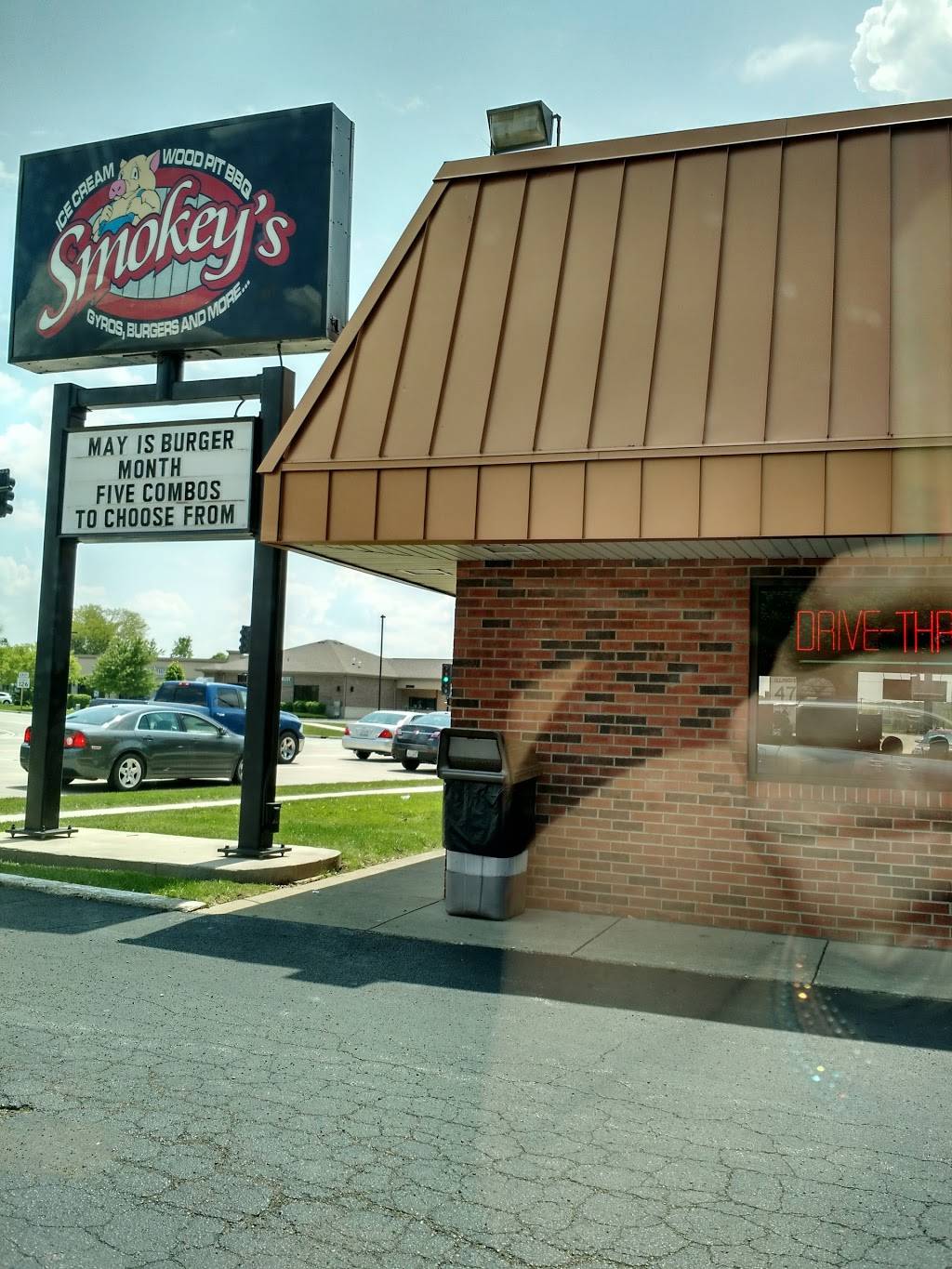 Smokeys | restaurant | 1002 S Main St, Yorkville, IL 60560, USA | 6305531515 OR +1 630-553-1515