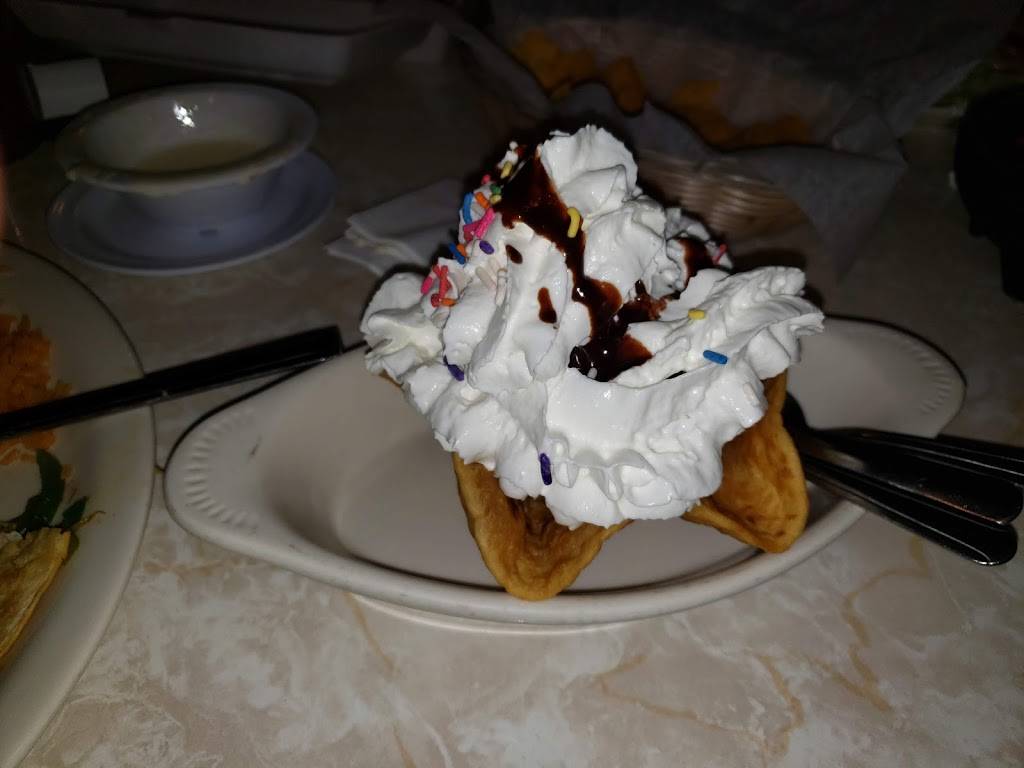 Uncle Titos Mexican Grill | restaurant | 2215 E Waterloo Rd, Akron, OH 44312, USA | 3302080429 OR +1 330-208-0429