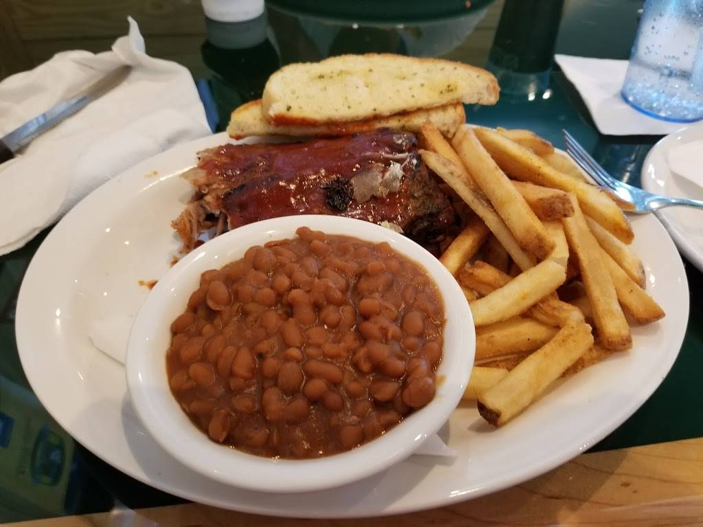 Gators Dockside | restaurant | 6516 Old Brick Road, Windermere, FL 34786, USA | 4072175191 OR +1 407-217-5191