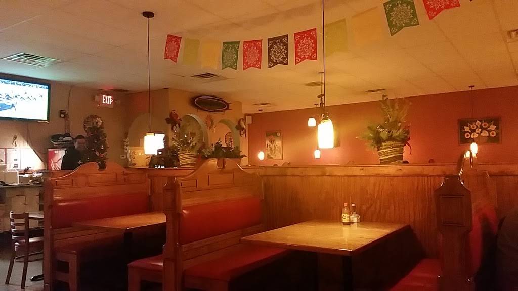 El Corral Mexican Restaurant | restaurant | 112 Bradford Blvd # 300, Gordonsville, TN 38563, USA | 6156838877 OR +1 615-683-8877