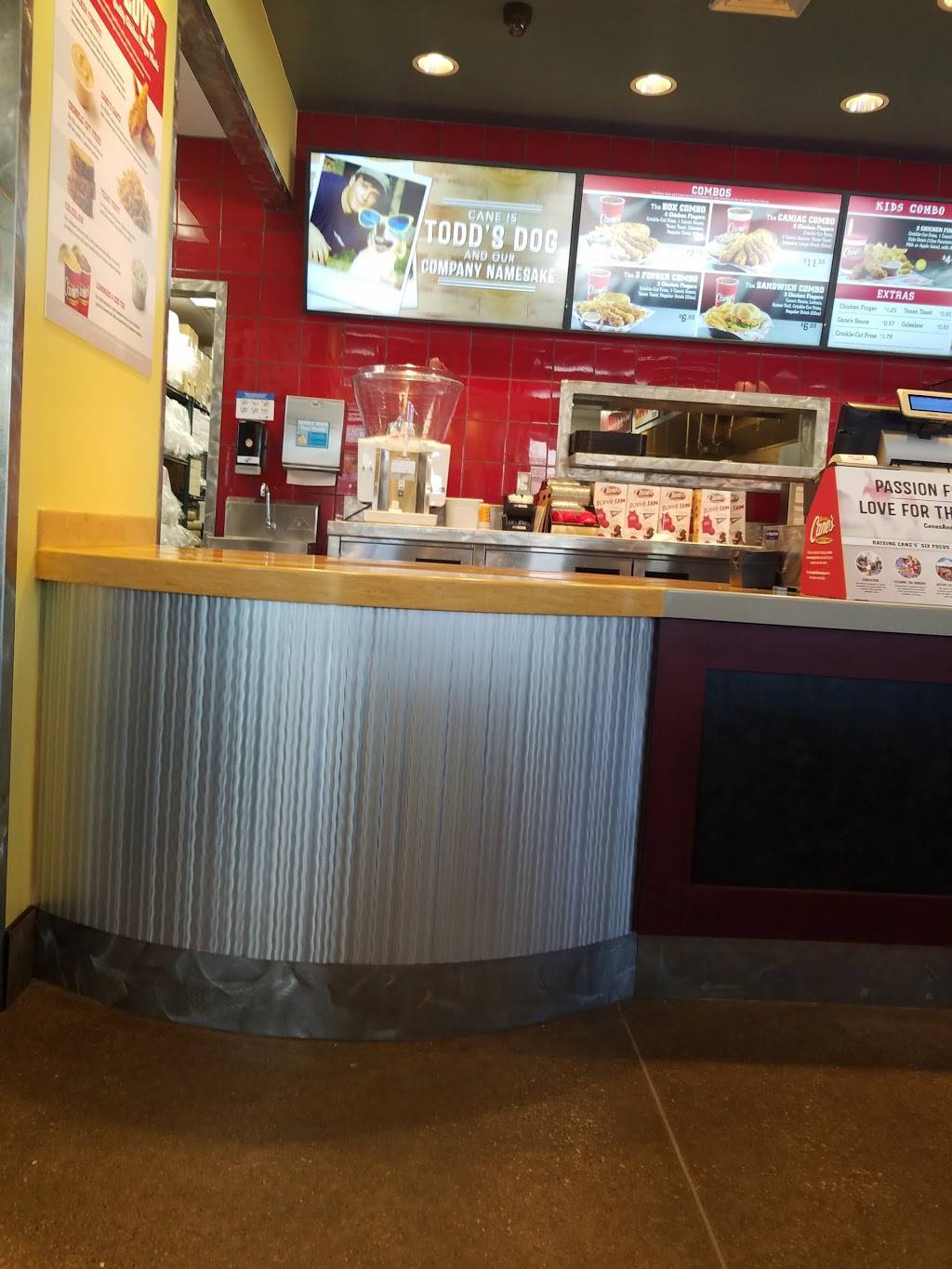 Raising Canes Chicken Fingers | meal takeaway | 5201 Ross Ave, Dallas, TX 75206, USA | 2145159105 OR +1 214-515-9105