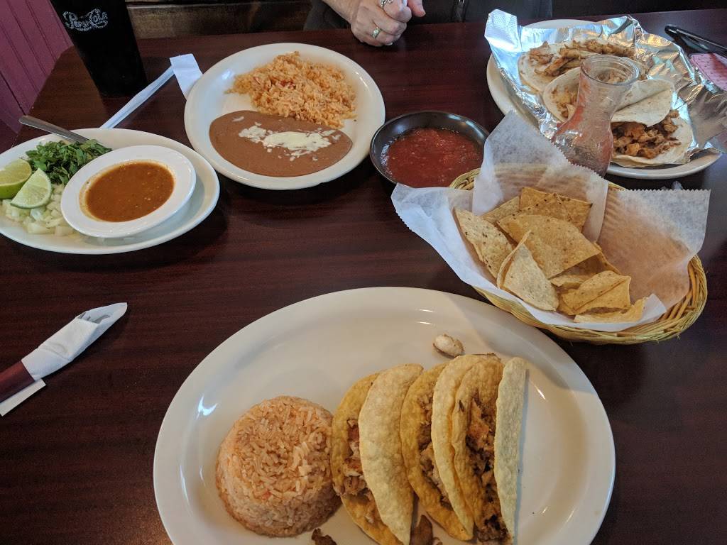 Sol Azteca | restaurant | 405 S Century Blvd, Rantoul, IL 61866, USA | 2178932880 OR +1 217-893-2880