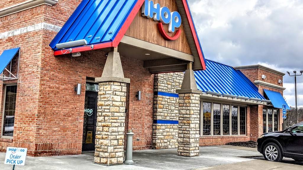 IHOP | restaurant | 5870 Antioch Rd, Merriam, KS 66202, USA | 9137666615 OR +1 913-766-6615
