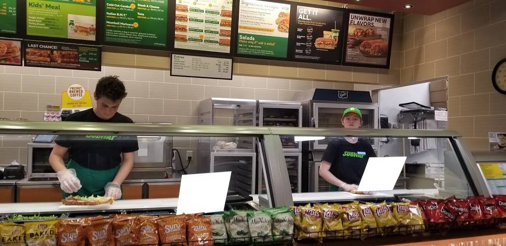 Subway | restaurant | 9108 W Chester Towne Centre Rd, West Chester Township, OH 45069, USA | 5138602083 OR +1 513-860-2083