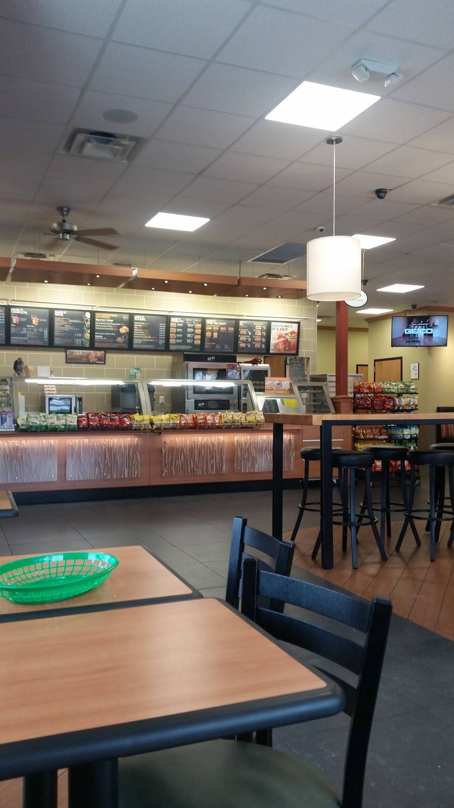 Subway | meal takeaway | 6351, 402 S Desert Blvd Building D Suite 401, El Paso, TX 79932, USA | 9153076135 OR +1 915-307-6135