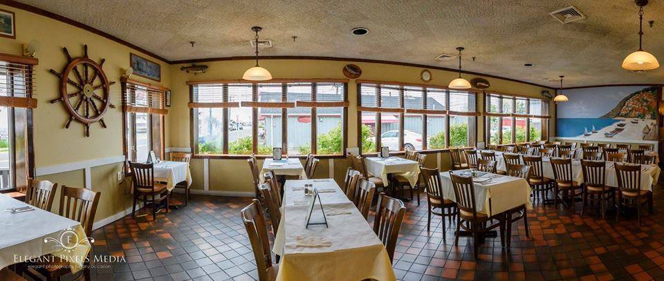 Babylon Fish & Clam Restaurant | restaurant | 458 Fire Island Ave, Babylon, NY 11702, USA | 6315873633 OR +1 631-587-3633