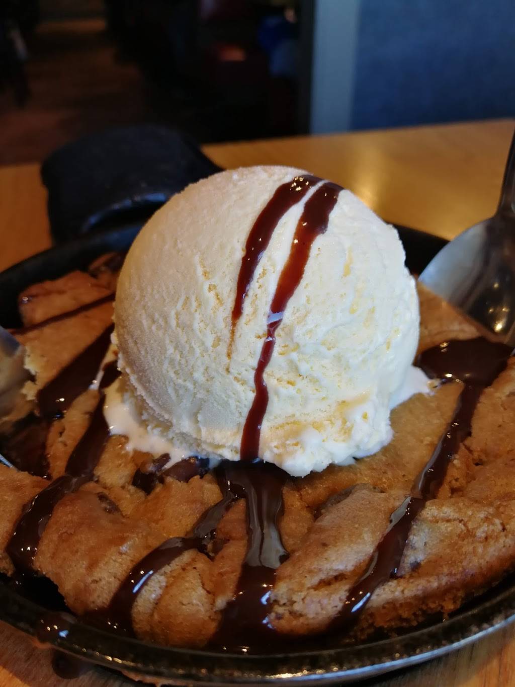 Chilis Grill & Bar | restaurant | 3494 Sports Arena Blvd, San Diego, CA 92110, USA | 6192231107 OR +1 619-223-1107