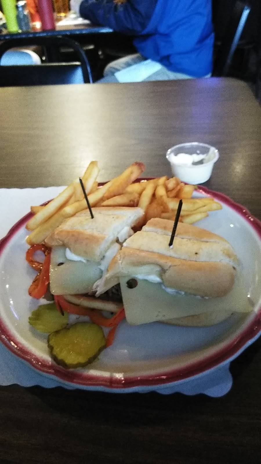 Final Edition Bar & Grill | restaurant | 412 Larkfield Center, Santa Rosa, CA 95403, USA | 7075421416 OR +1 707-542-1416