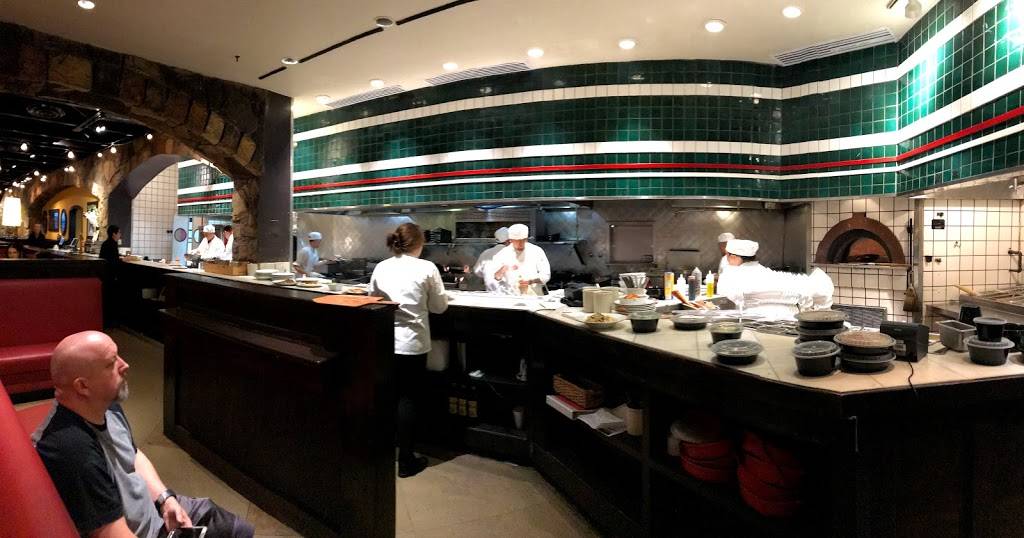 Romanos Macaroni Grill | restaurant | 2001 N Rainbow Blvd, Las Vegas, NV 89108, USA | 7026486688 OR +1 702-648-6688