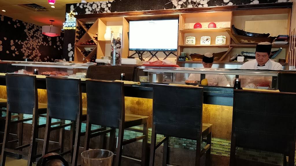 Fins Sushi & Grill | restaurant | 354 Chestnut Hill Ave, Brighton, MA 02135, USA | 6177310018 OR +1 617-731-0018