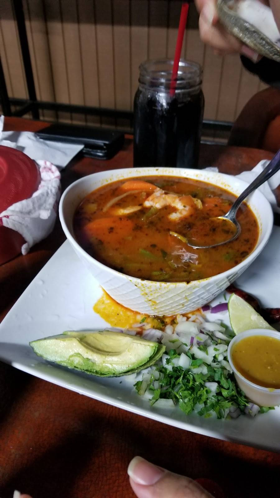 Mariscos El Efectibo | restaurant | 1821 S Chester Ave, Bakersfield, CA 93304, USA | 6615565004 OR +1 661-556-5004