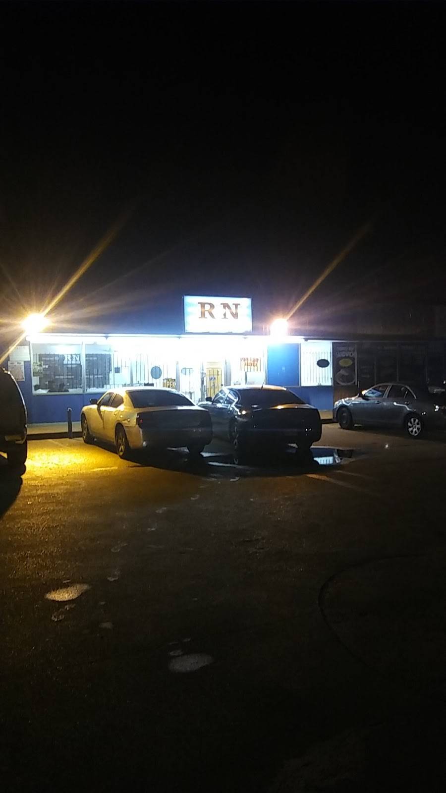 R&N Burgers + More | restaurant | 7634 S Loop 12, Dallas, TX 75217, USA | 2144845808 OR +1 214-484-5808