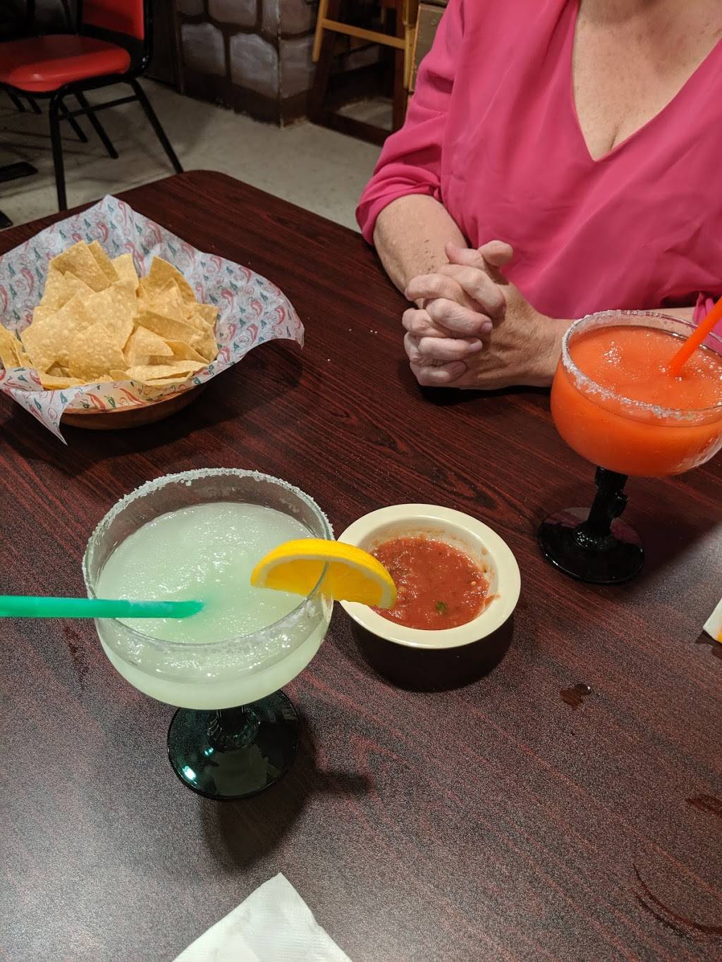 Fiesta Mexicana | restaurant | 41 Market Square, Rogersville, AL 35652, USA | 2562476180 OR +1 256-247-6180