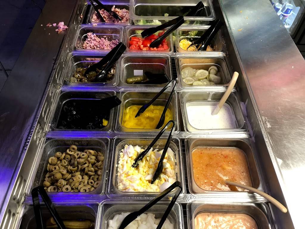 Hometown Pizza | meal takeaway | 704 N Jones St, Bolivar, TN 38008, USA | 7312123256 OR +1 731-212-3256