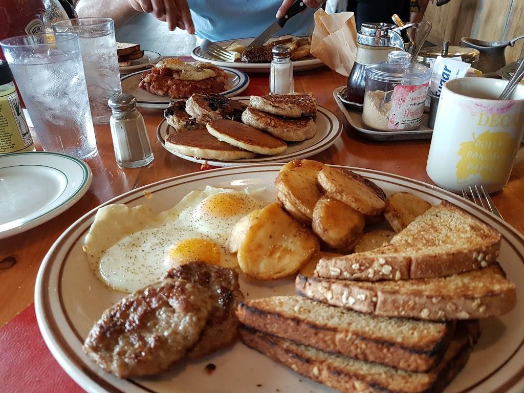 Pollys Pancake Parlor | restaurant | 672 NH-117, Sugar Hill, NH 03586, USA | 6038235575 OR +1 603-823-5575