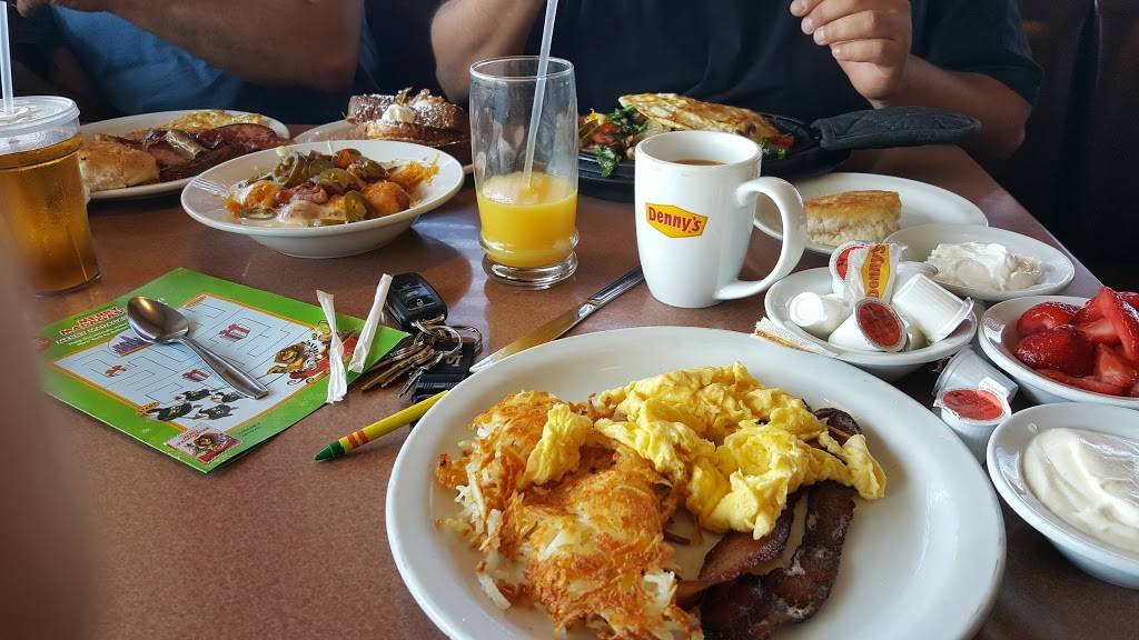 Dennys | restaurant | 16575 Sherman Way, Van Nuys, CA 91406, USA | 8189940952 OR +1 818-994-0952