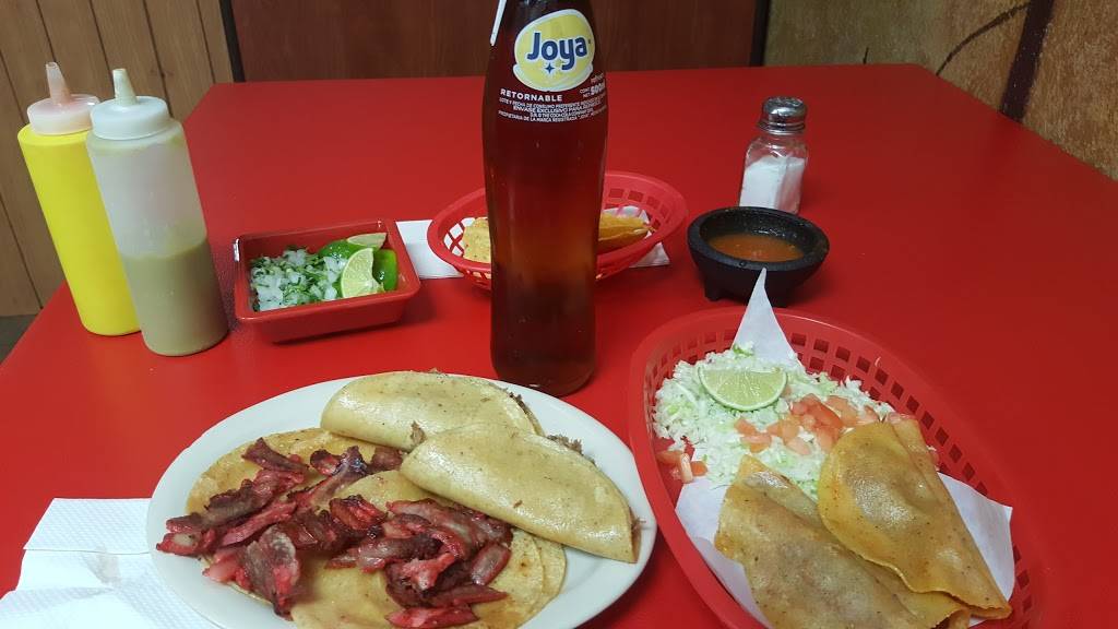 Tortas El Jacalito | restaurant | 5102 W Davis St, Dallas, TX 75211, USA | 2143391101 OR +1 214-339-1101