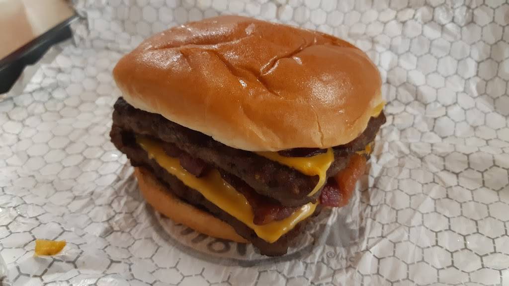 Wendys | restaurant | 237 Centennial Pkwy N, Hamilton, ON L8E 2X3, Canada | 9055789982 OR +1 905-578-9982