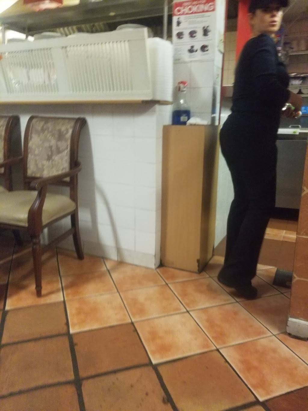 Los Tacos | restaurant | 485 Maple Ave, Westbury, NY 11590, USA | 5169979701 OR +1 516-997-9701