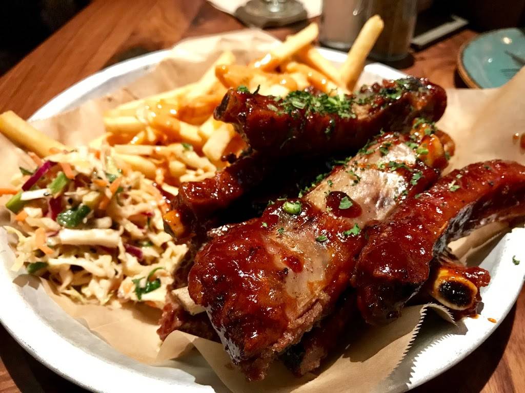 Lazy Dog Restaurant & Bar | restaurant | 241 E Interstate 20, Arlington, TX 76018, USA | 6822767300 OR +1 682-276-7300