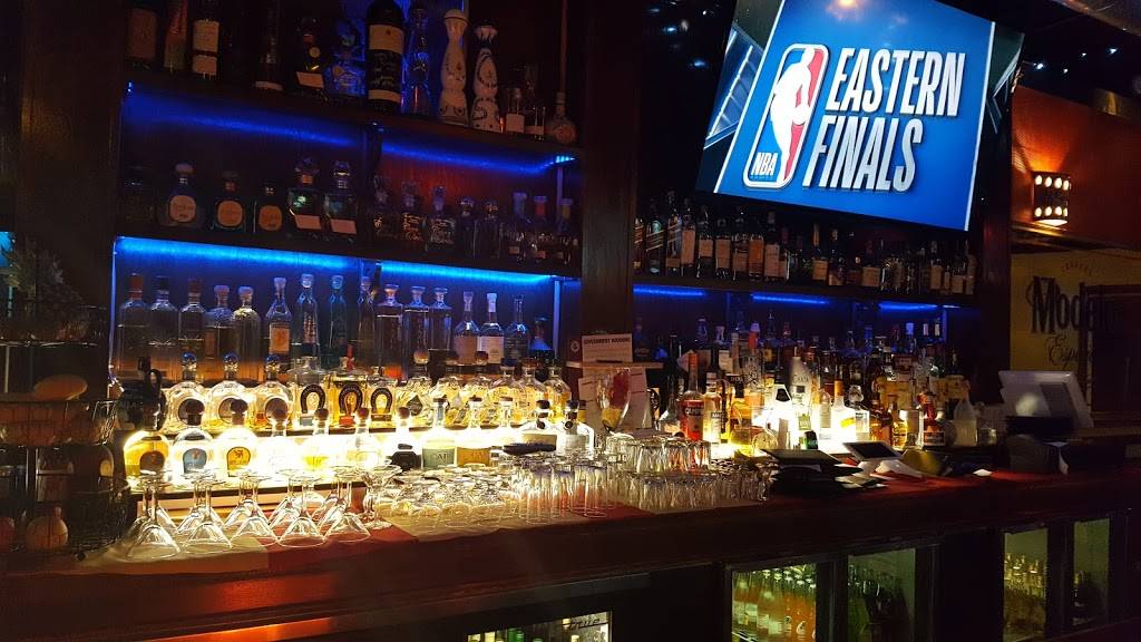 La Cabanita | restaurant | 118 Burr Ridge Pkwy, Burr Ridge, IL 60527, USA | 6303218000 OR +1 630-321-8000