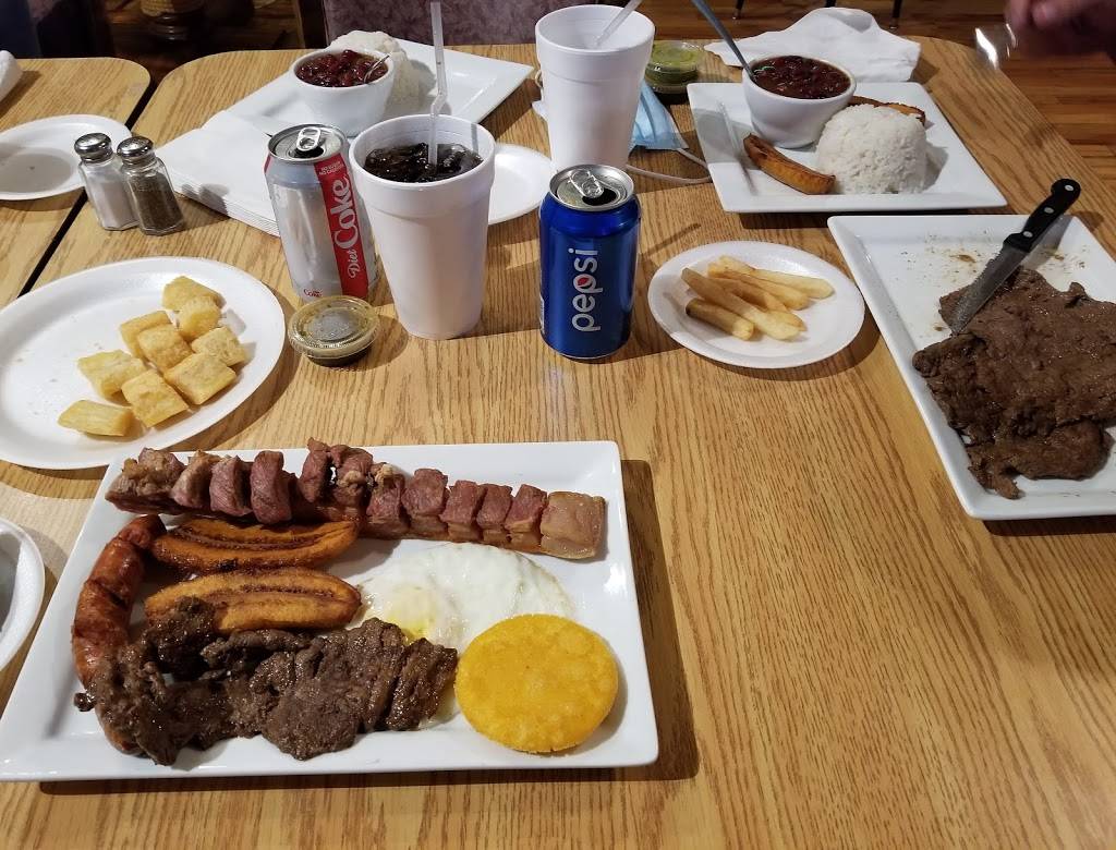 Curramba Colombian Restaurant | restaurant | 2701 W Division St, Chicago, IL 60622, USA | 7737998693 OR +1 773-799-8693