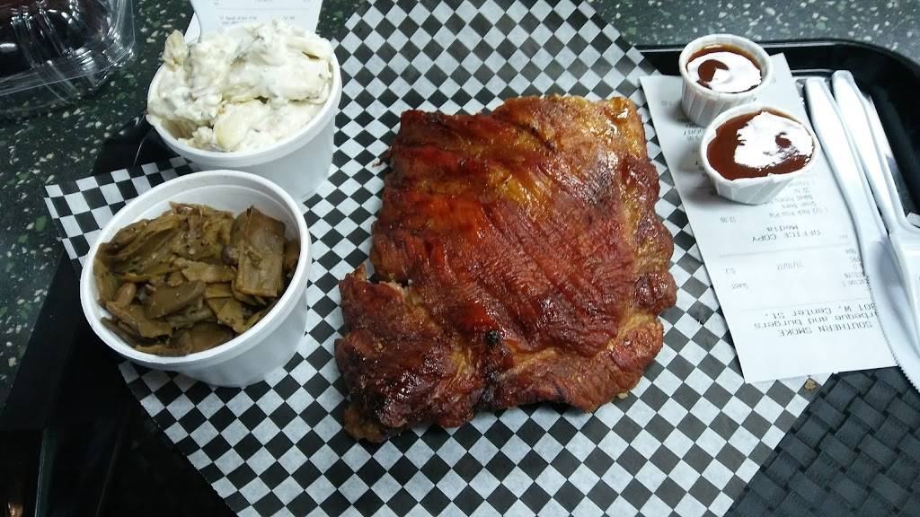 Center Street Grill & Smokehouse | restaurant | 301 W Center St, Kingsport, TN 37660, USA | 4232477447 OR +1 423-247-7447