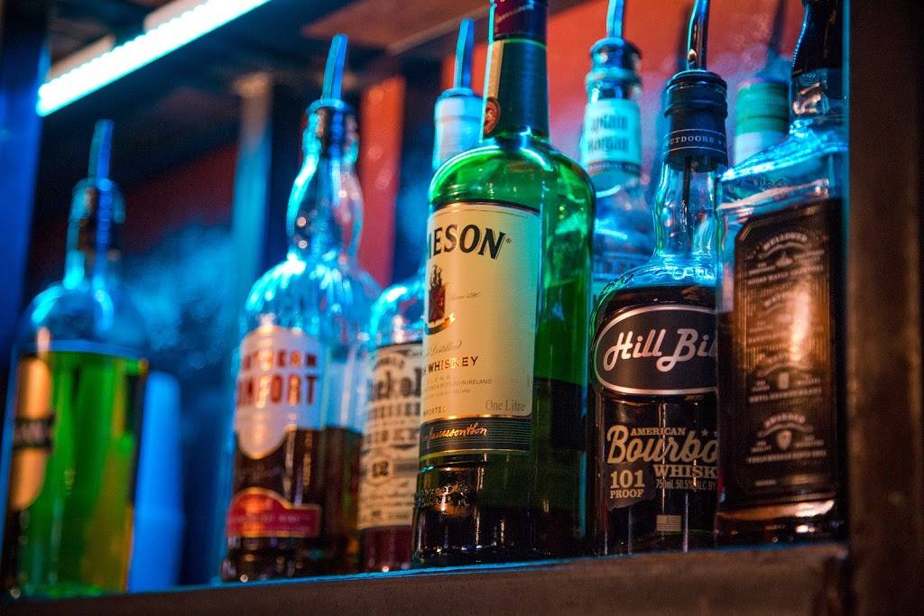 Cool Beans Bar and Grill | restaurant | 1817 Lake Ave, Knoxville, TN 37916, USA | 8655226417 OR +1 865-522-6417