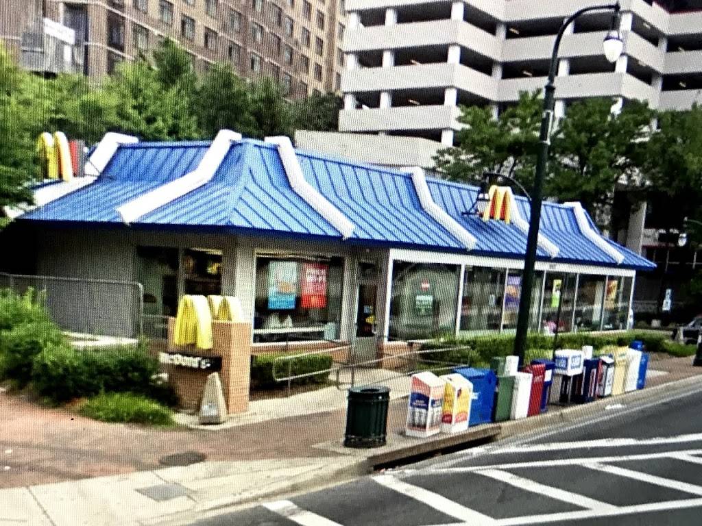 McDonalds | cafe | 8407 Colesville Rd, Silver Spring, MD 20910, USA | 3015883386 OR +1 301-588-3386