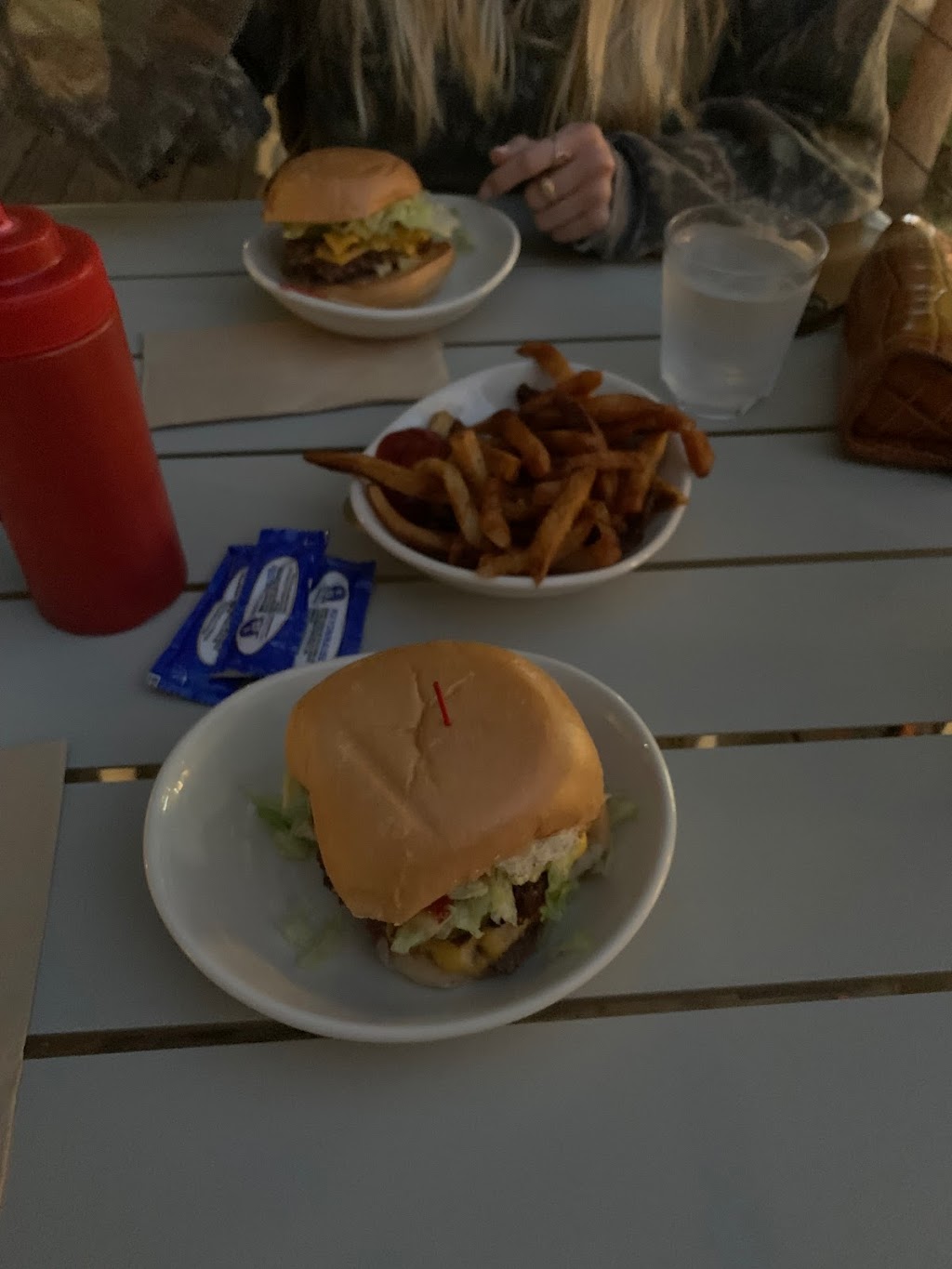 HiHo Cheeseburger | Studio City | restaurant | 4220 Coldwater Canyon Ave Suite 421, Studio City, CA 91604, USA | 7472122698 OR +1 747-212-2698