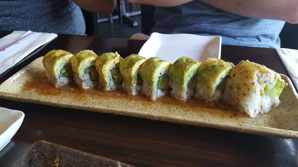 Starfish Sushi | restaurant | 5600 Wilshire Blvd, Los Angeles, CA 90036, USA | 3239335600 OR +1 323-933-5600