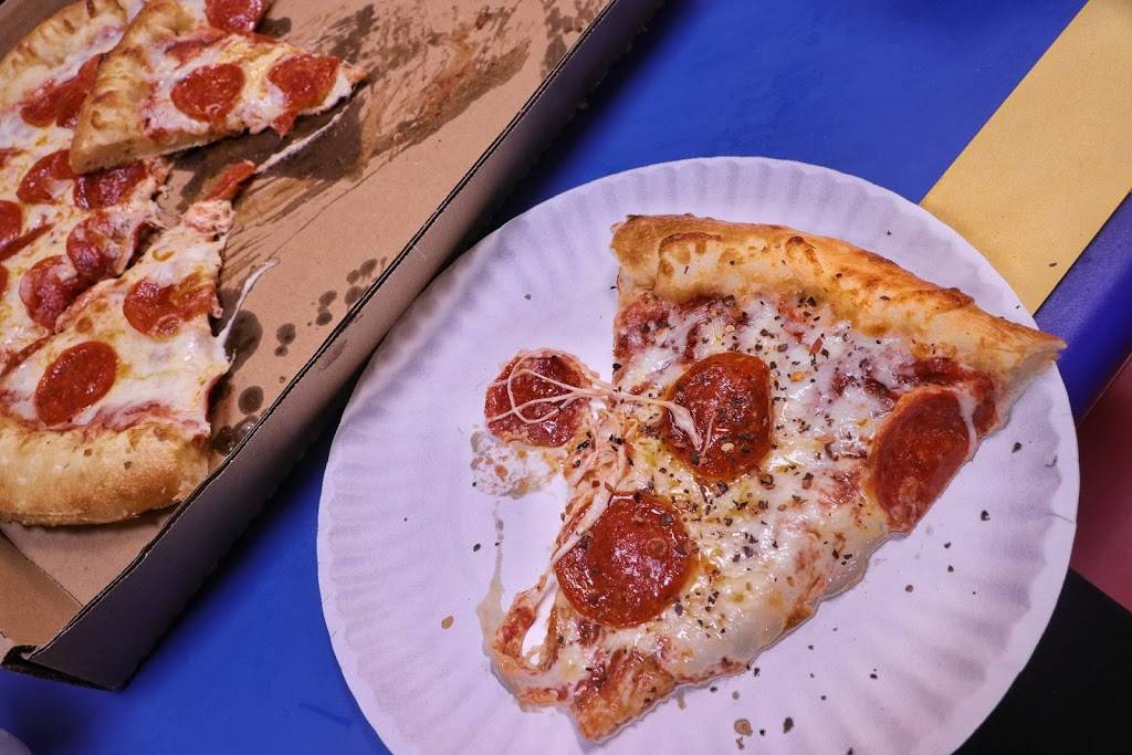 Kings Pizza & Mediterranean | restaurant | 615 Seabreeze Blvd, Daytona Beach, FL 32118, USA | 3862232048 OR +1 386-223-2048