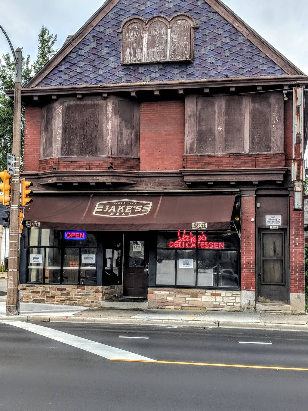 Jakes Deli North | meal delivery | 1634 W North Ave, Milwaukee, WI 53205, USA | 4145621272 OR +1 414-562-1272