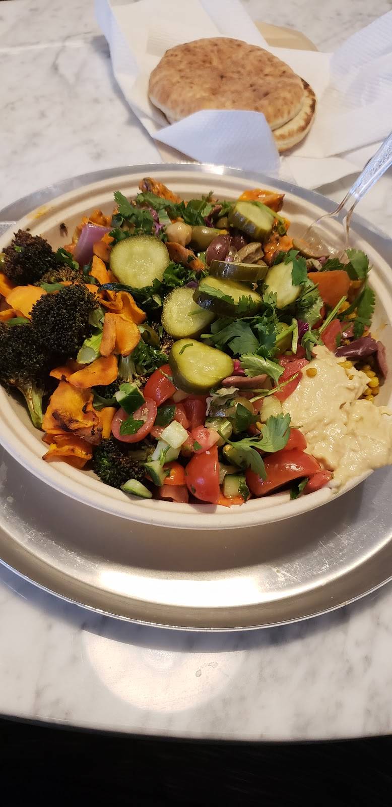 Roti Modern Mediterranean | restaurant | 875 N Milwaukee Ave Unit 600, Vernon Hills, IL 60061, USA | 8472565915 OR +1 847-256-5915