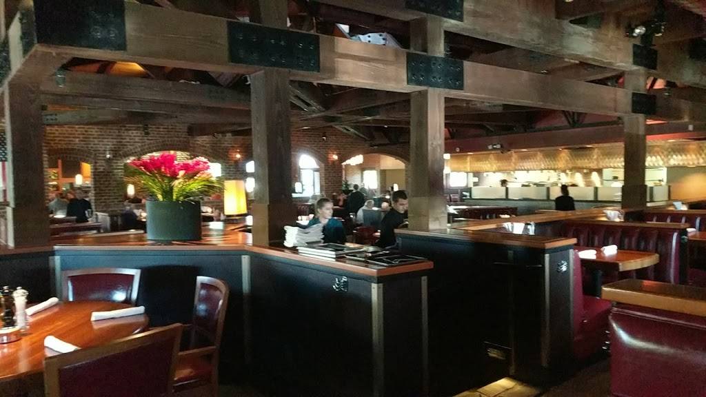 J. Alexanders Redlands Grill | restaurant | 2415 N Federal Hwy, Fort Lauderdale, FL 33305, USA | 9545639077 OR +1 954-563-9077