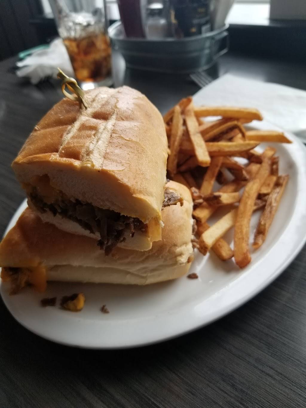 Oh Brians on the Green | restaurant | 1300 Raritan Rd, Clark, NJ 07066, USA | 7326699024 OR +1 732-669-9024