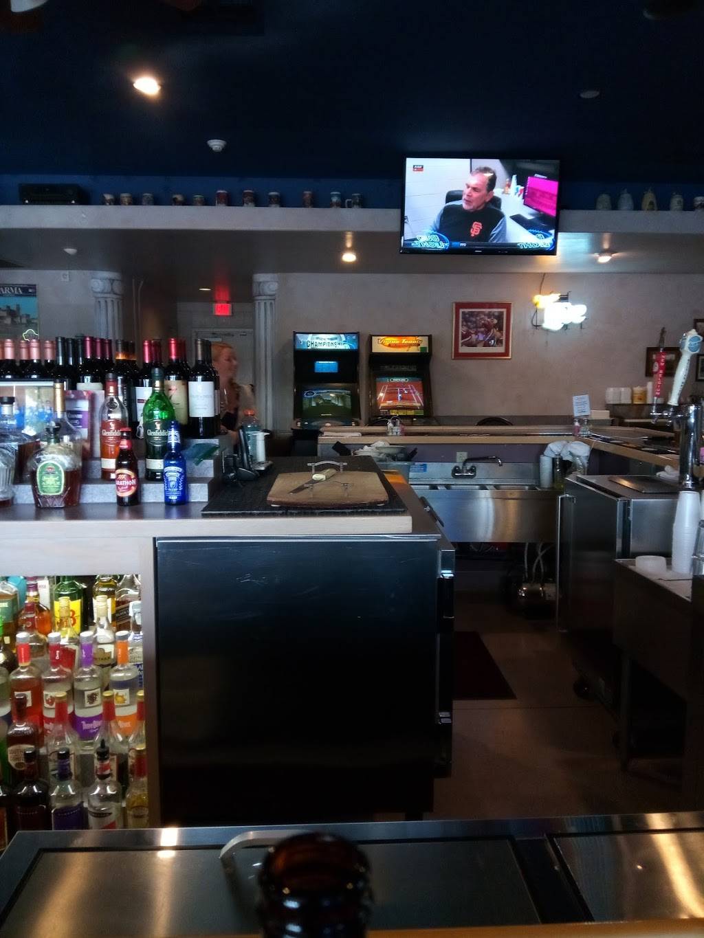 Capri Bar and Grill | restaurant | 18690 CA-88, Lockeford, CA 95237, USA | 2097275533 OR +1 209-727-5533