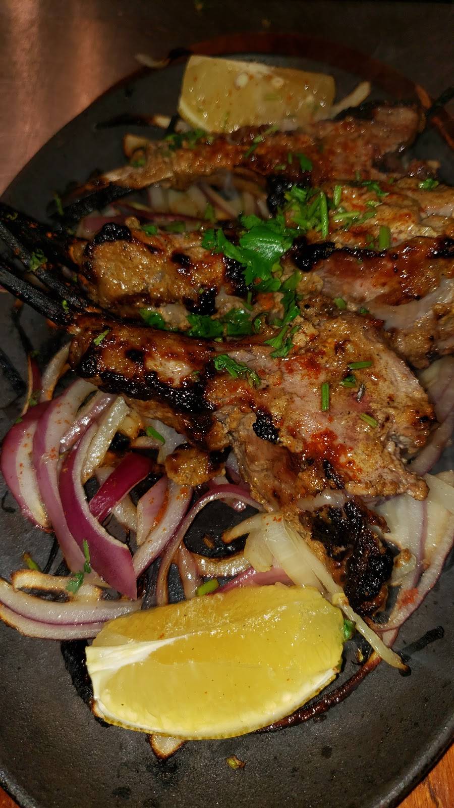 Kapoors Akbar | restaurant | 701 W Cesar Estrada Chavez Ave, Los Angeles, CA 90012, USA | 2133725590 OR +1 213-372-5590