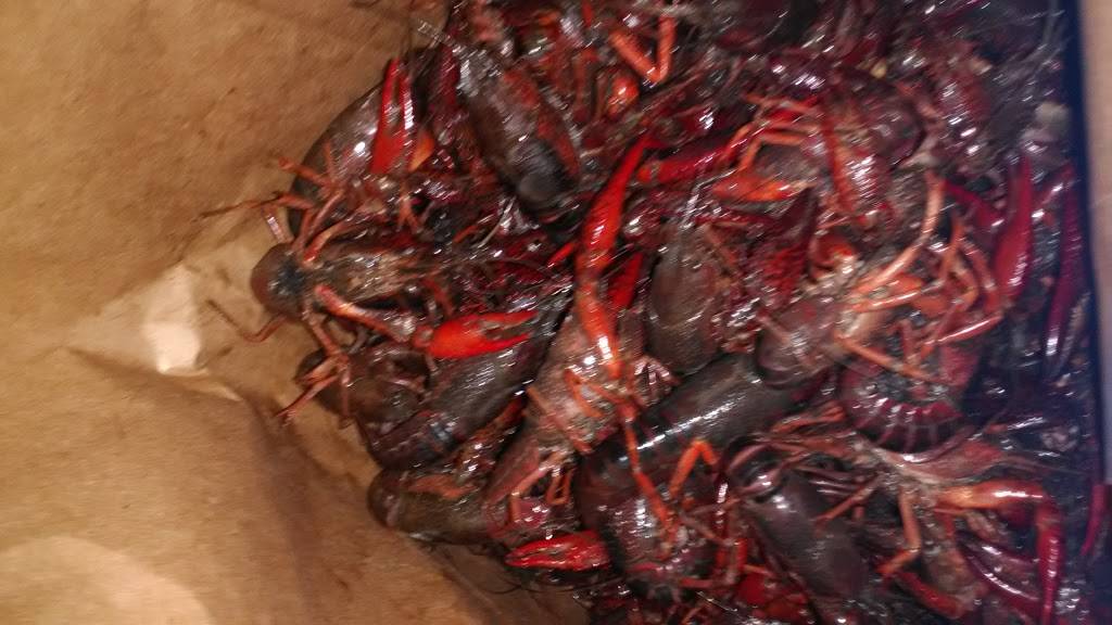 Chesapeake Seafood Inc | restaurant | 135 Mayo Rd, Edgewater, MD 21037, USA | 4109568956 OR +1 410-956-8956